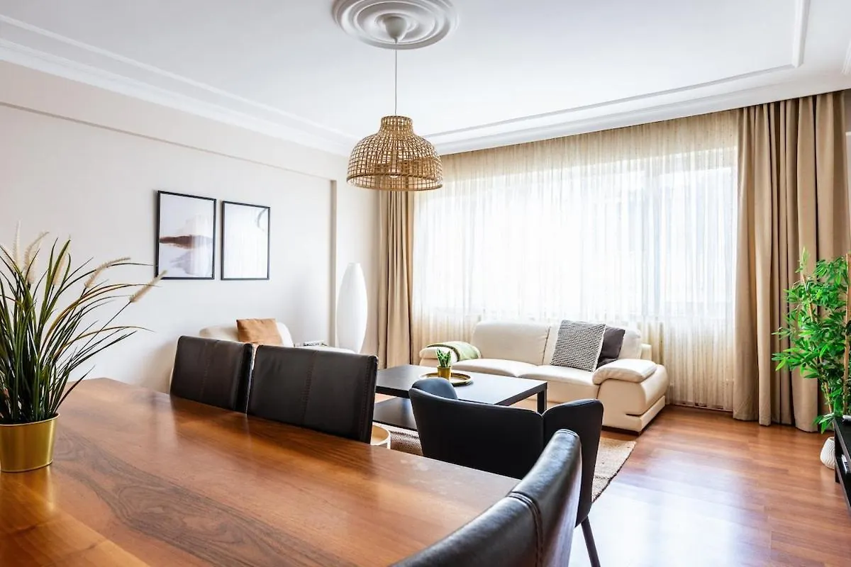 Gorgeous 3 Bedroom Flat - No8 Estambul