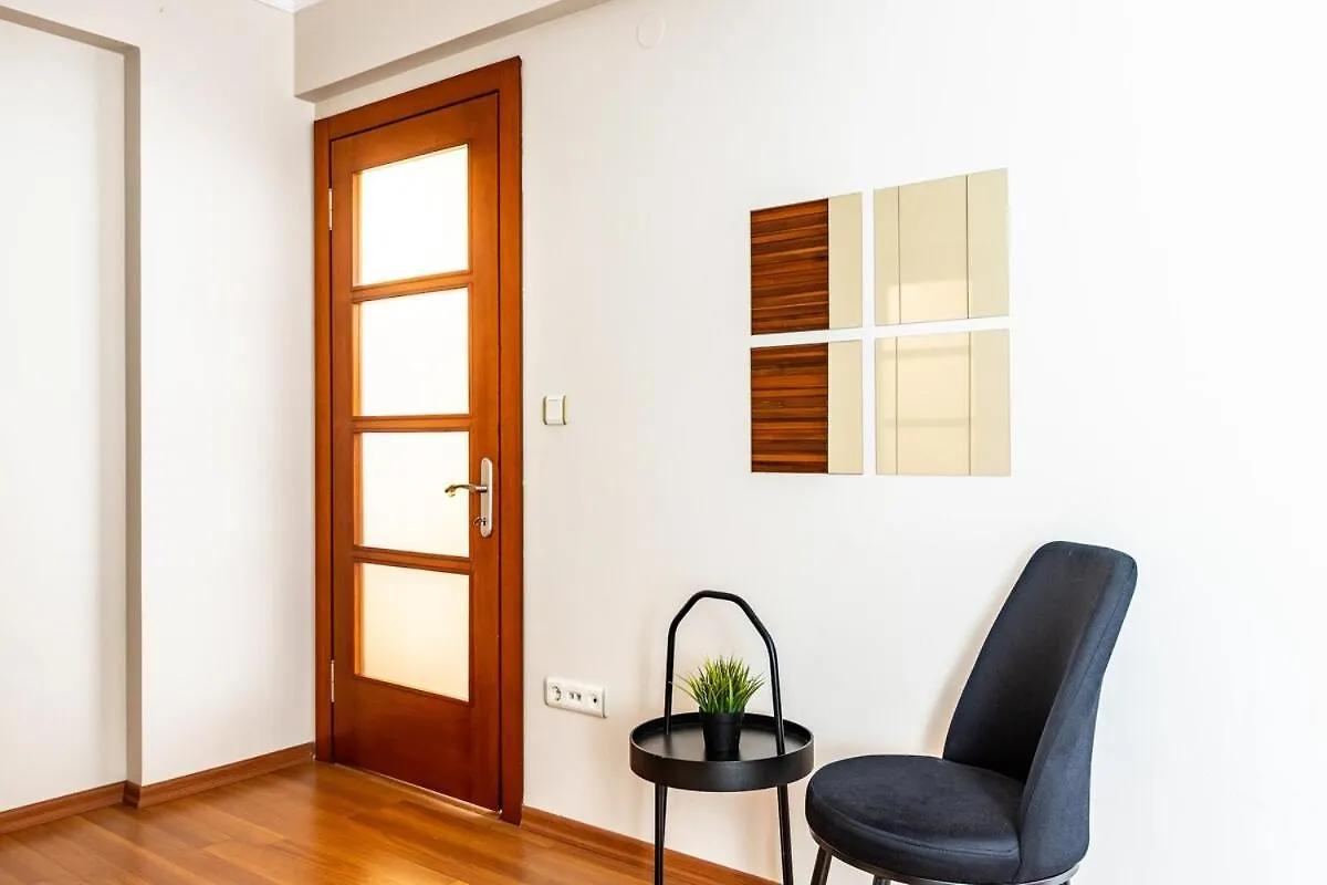 Gorgeous 3 Bedroom Flat - No8 Estambul 0*,  Turquía
